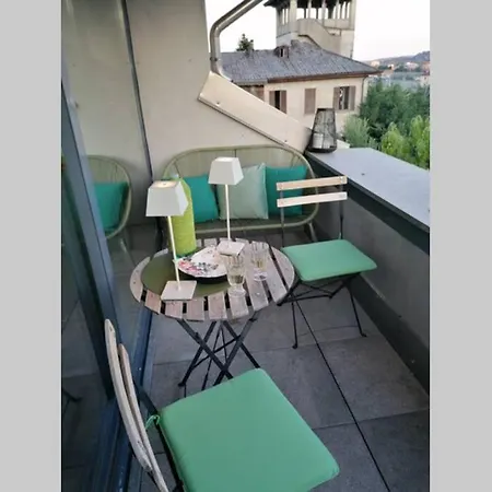 Apartman 01 Attic Mansarda Secondo Piano No Ascensore No