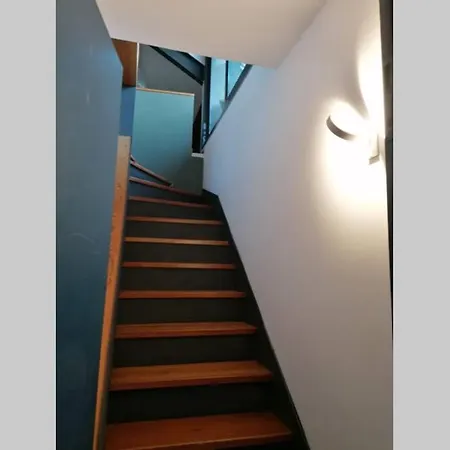 Appartement 01 Attic Mansarda Secondo Piano No Ascensore No *