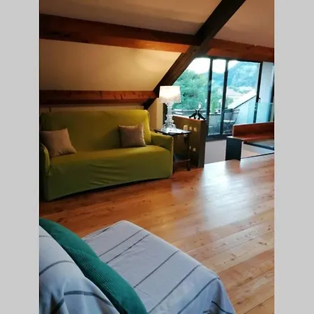 01 Attic Mansarda Secondo Piano No Ascensore No * Arona