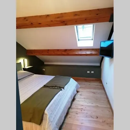 Daire 01 Attic Mansarda Secondo Piano No Ascensore No *