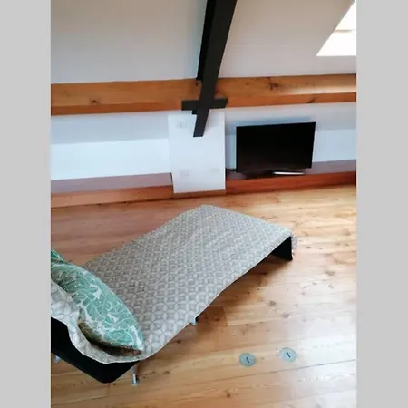 Apartmán 01 Attic Mansarda Secondo Piano No Ascensore No