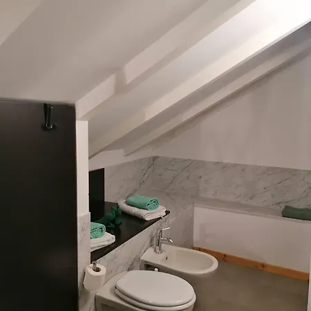 01 Attic Mansarda Secondo Piano No Ascensore No Appartement Arona