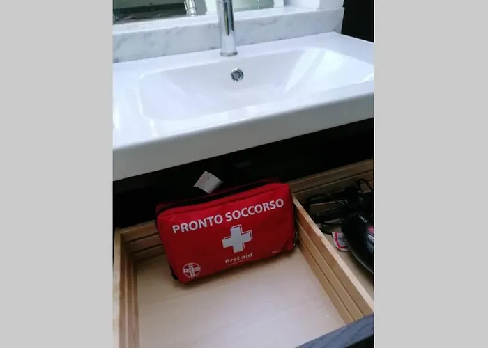 01 Attic Mansarda Secondo Piano No Ascensore No Арона