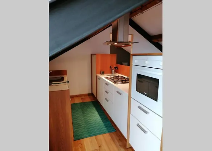 Апартаменты 01 Attic Mansarda Secondo Piano No Ascensore No