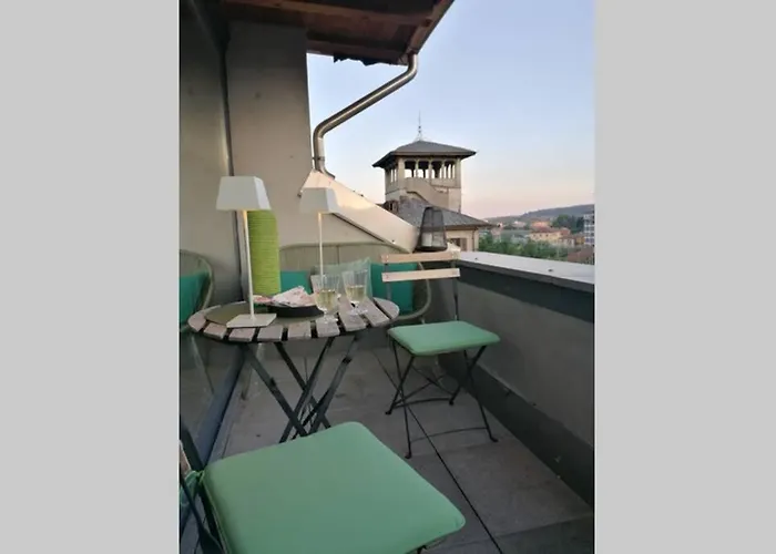 01 Attic Mansarda Secondo Piano No Ascensore No Арона