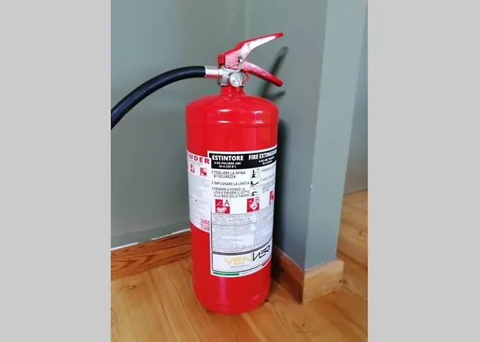 01 Attic Mansarda Secondo Piano No Ascensore No * Арона