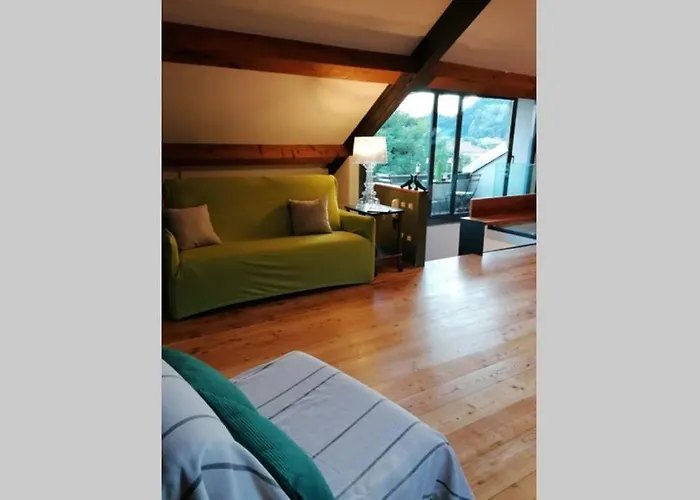 01 Attic Mansarda Secondo Piano No Ascensore No * Арона