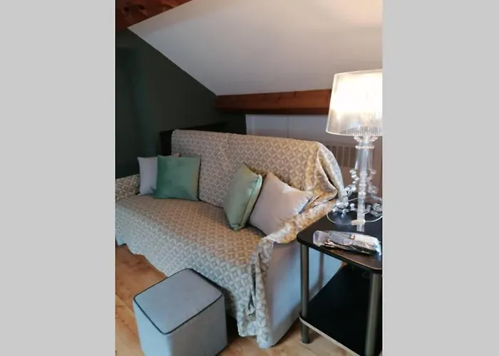 01 Attic Mansarda Secondo Piano No Ascensore No Арона